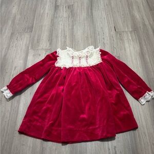 Vintage Christmas Red Velvet Long Sleeve Dress with Lace Trim